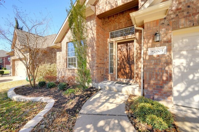 2605 Salorn Way