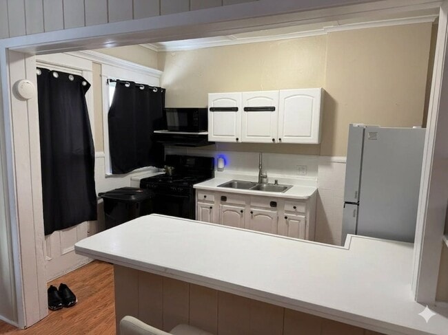 Photo - 901 W Main St Unit 901