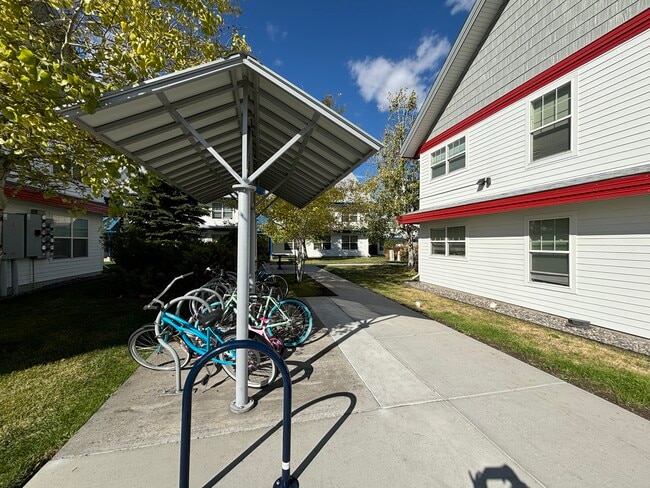 Baxter Apartments