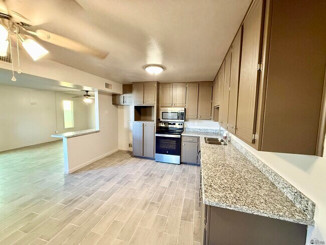 Photo - 101 W 27th Pl