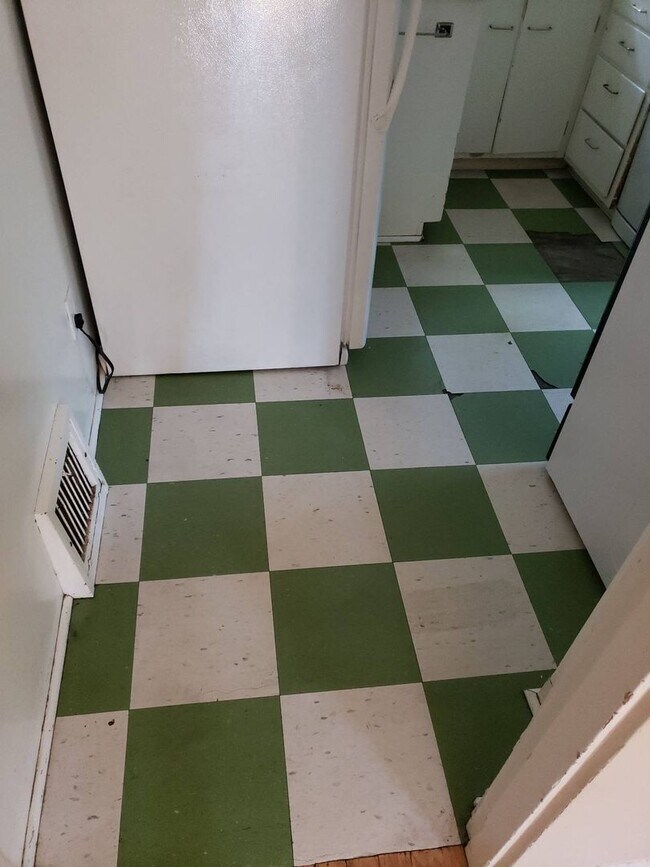 Photo - 1005 NE D St