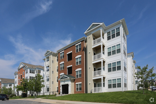 Building Photo - MetroPlace at Town Center Rental