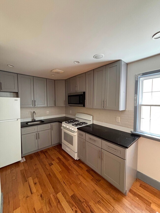 Photo - 23 Hawk St Unidad 23 Hawk St1F Schenectady