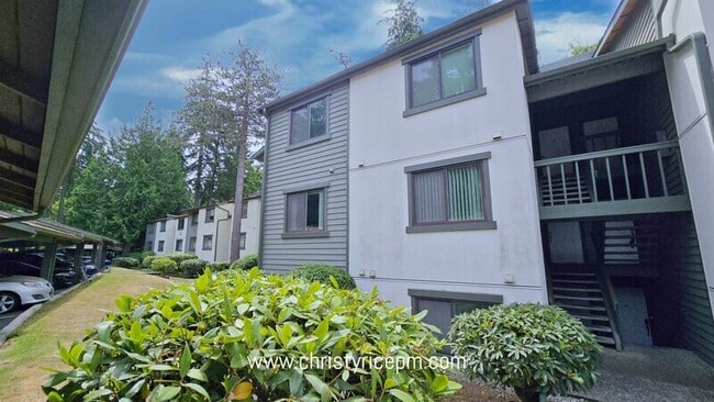 Building Photo - 12703 NE 129th Ct Unit H201