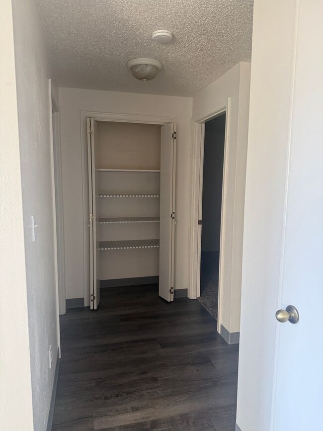 Photo - 700 1th SW 1-3 Unidad #2-A 423-AA