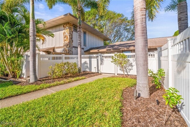 Photo - 4293 Island Cir Unit 2