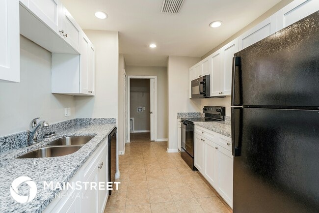 Photo - 3203 34th St SW