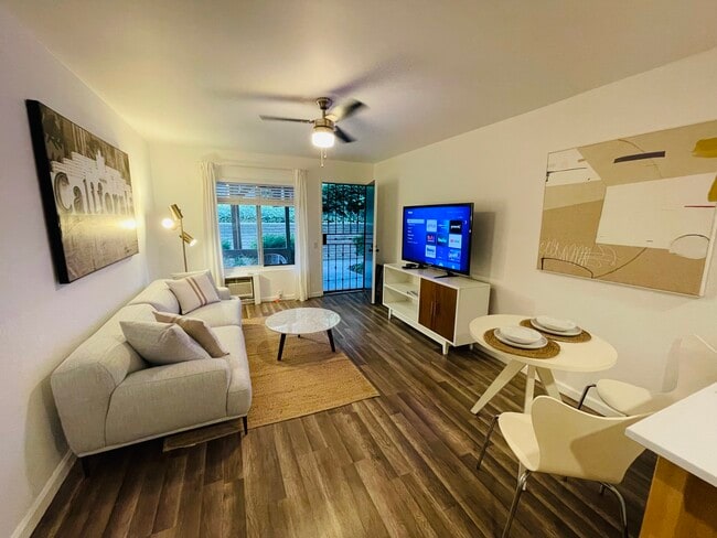 Fully furnished rental - 6386 Rancho Mission Rd Unidad 307 Rental