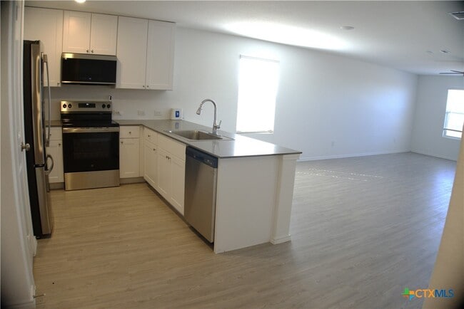 Photo - 809 Riviera Ct