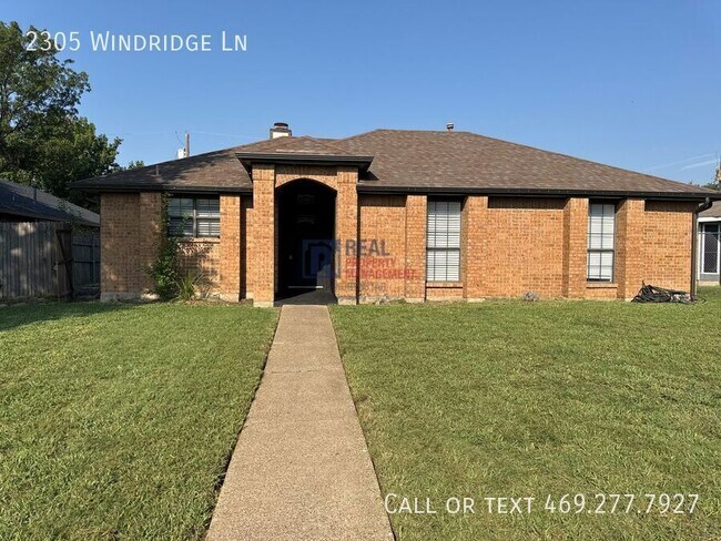 Building Photo - 2305 Windridge Ln Rental