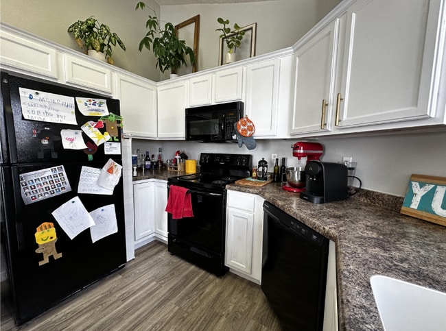 Photo - 115 Daybreak Ln