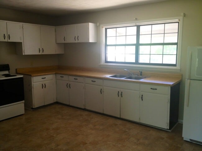 Photo - 1223 Church Ave SE