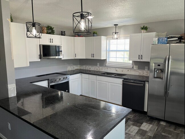 Photo - 114 Cypress St