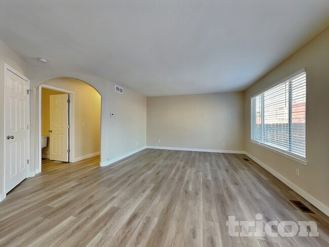 Photo - 2782 S Ceylon St