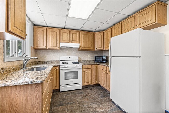 23 Porter St Unit 2##
