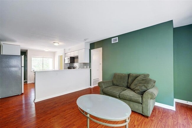 Photo - 1010 W 23rd St Unit 1