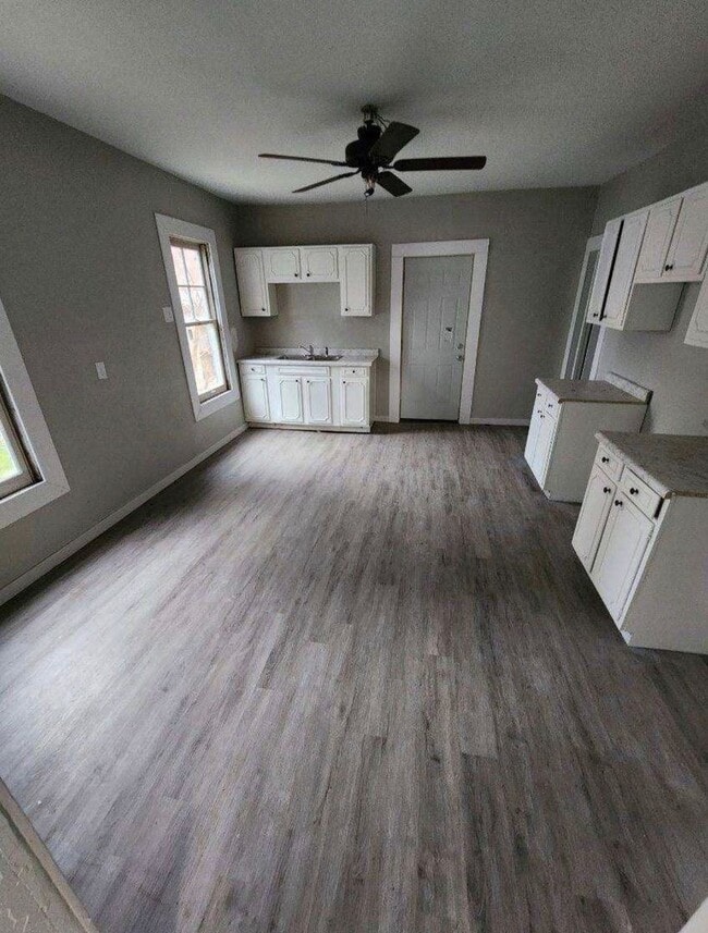 Photo - 3 bed 1 bath