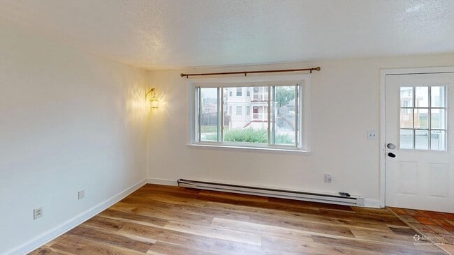 Photo - 107 A Chester St