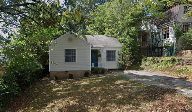 Building Photo - 304 Walnut St Rental