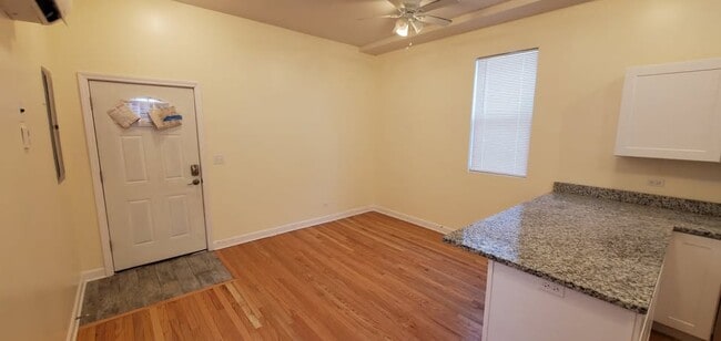 Photo - 6619 S Drexel Ave Unit 1