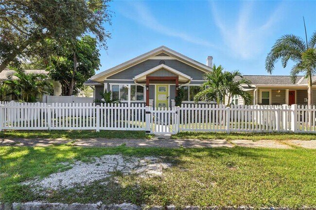 Photo - 3634 Burlington Ave N