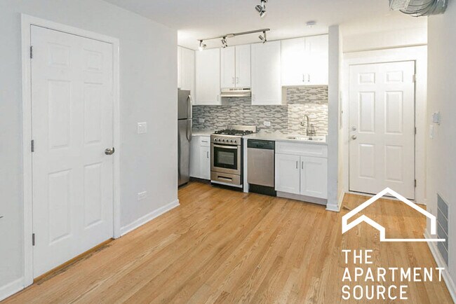Photo - 2520 W Leland Ave Unit B7