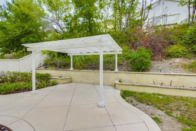 Building Photo - Westport @ Stonecrest