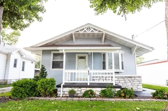 Photo - 709 W Main St House