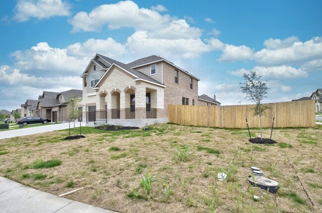 Photo - 108 Redcliff Path