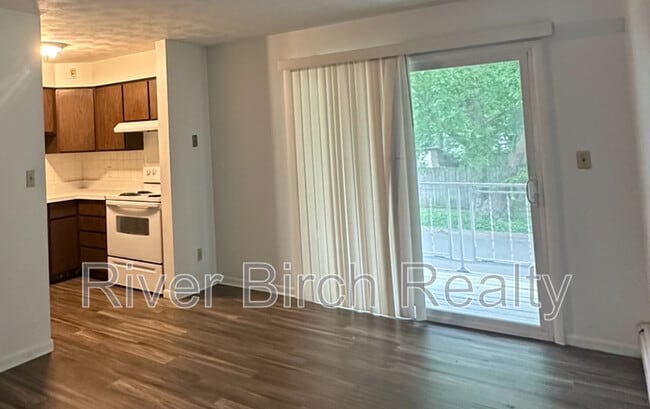 Photo - 525 W Cook St