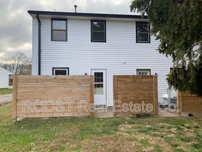 Photo - 6972-6996 Joesph Steet