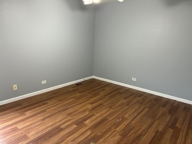 5615 Santa Barbara Dr