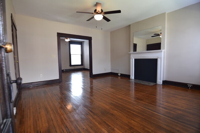 Photo - 1354 N 4th St
