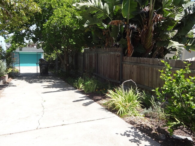 Photo - 2Bed 2Bath, Huge yard, PB location