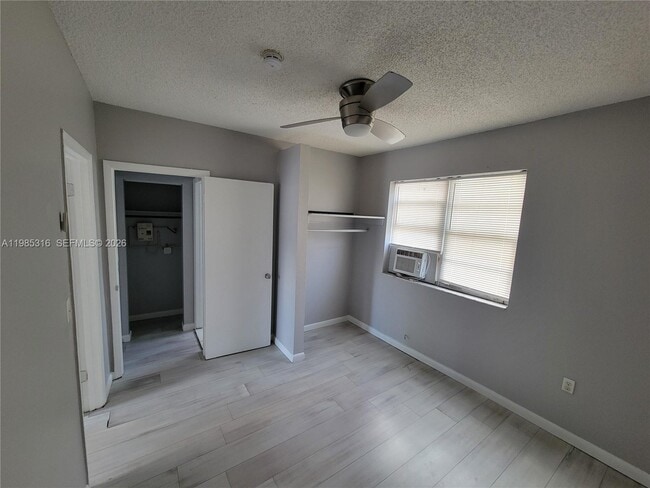 Photo - 1720 NW 1st Pl Unit 8