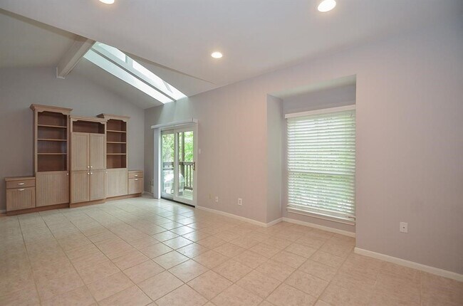 Photo - 11711 Memorial Dr Unit 304