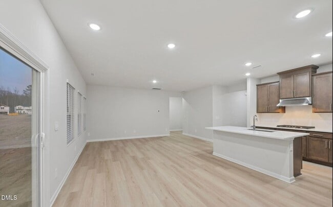 Photo - 540 Bridger Dr