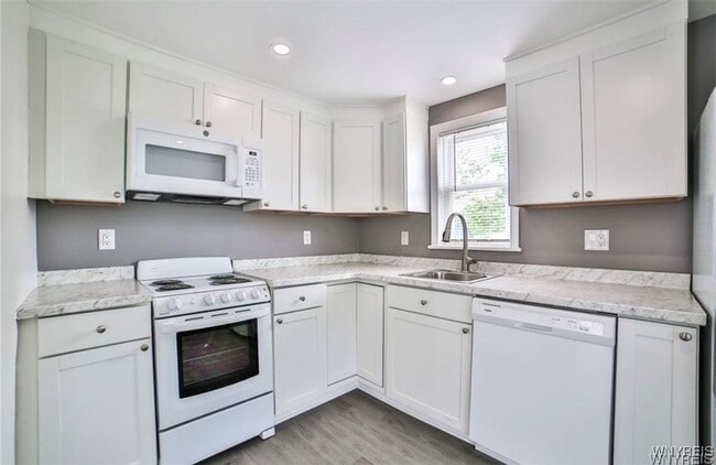 Photo - 156 Hoover Ave