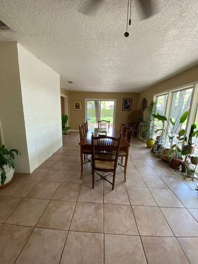 Photo - 2512 Berwyn Cir