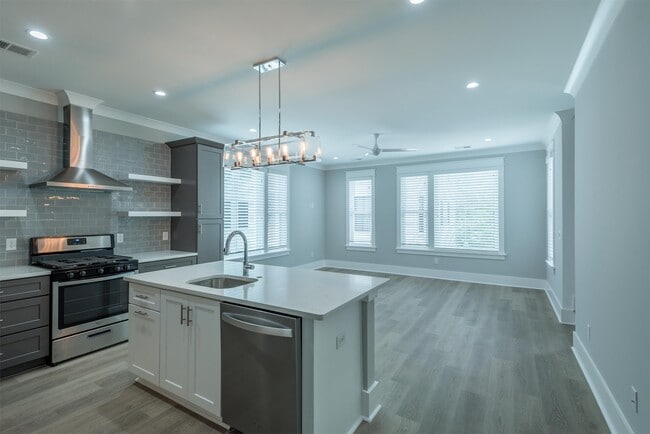 Photo - 7 Sanctuary Ct