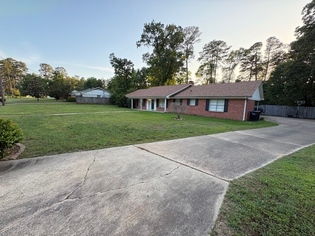 Photo - 2307 Oliver Ave