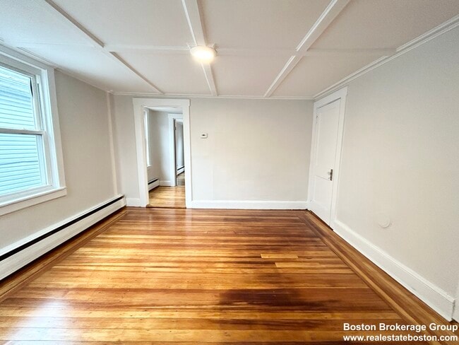 13 Saratoga St