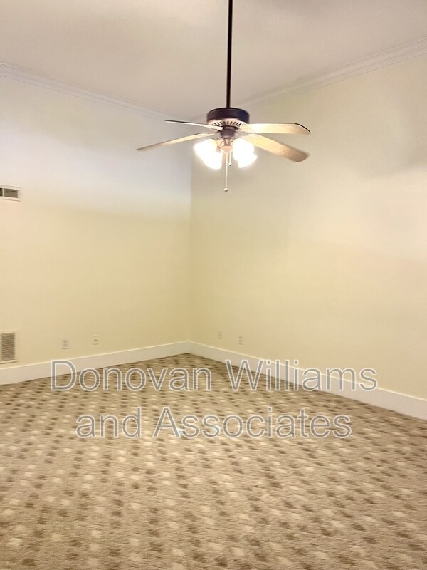 135 E Wilson Ave