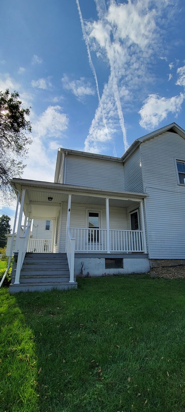 Photo - 1102 Old Mercer Rd