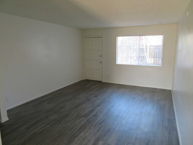 Photo - Desert Cove Gardens