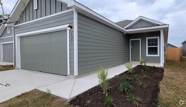 Building Photo - 421 Bullhead Rd Rental