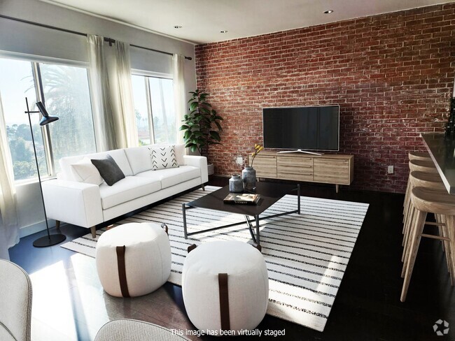 Building Photo - West Hollywood 2+2.5 Condo with Amazing 18...