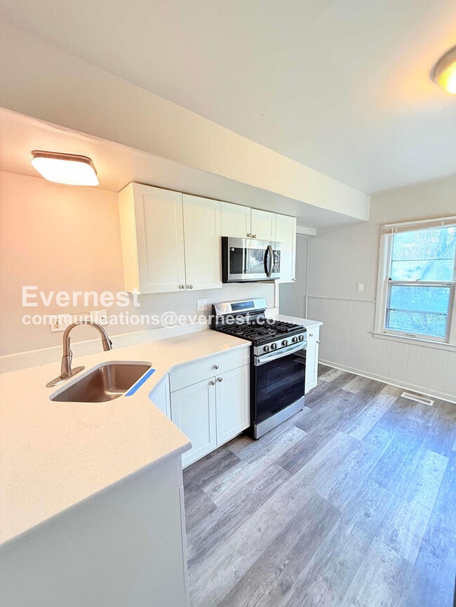 Photo - 19148 Hilton Dr