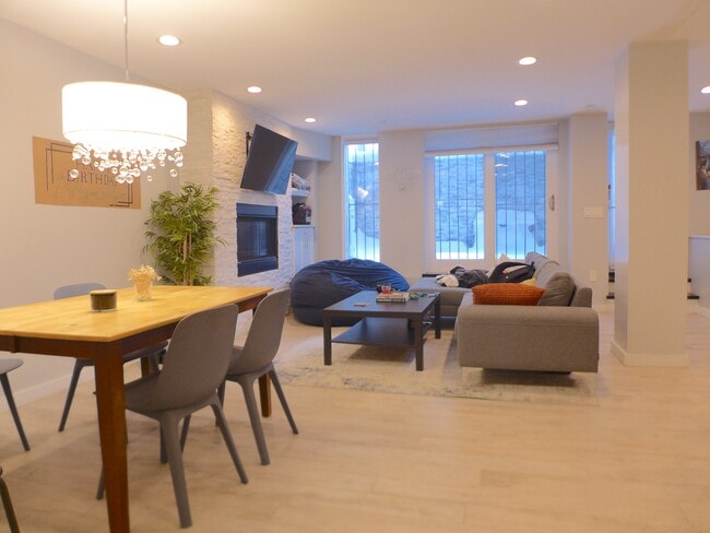 Building Photo - 483 Massachusetts Ave