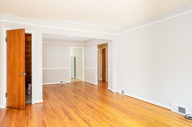 Photo - 1771 Harrodsburg Rd
